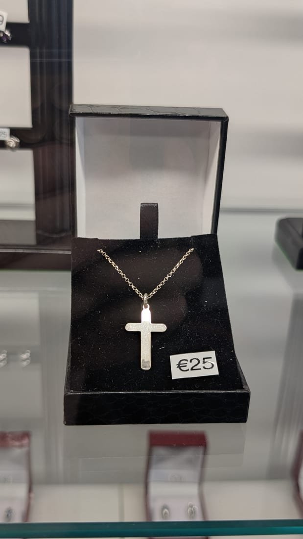 Cross Pendant, Silver
