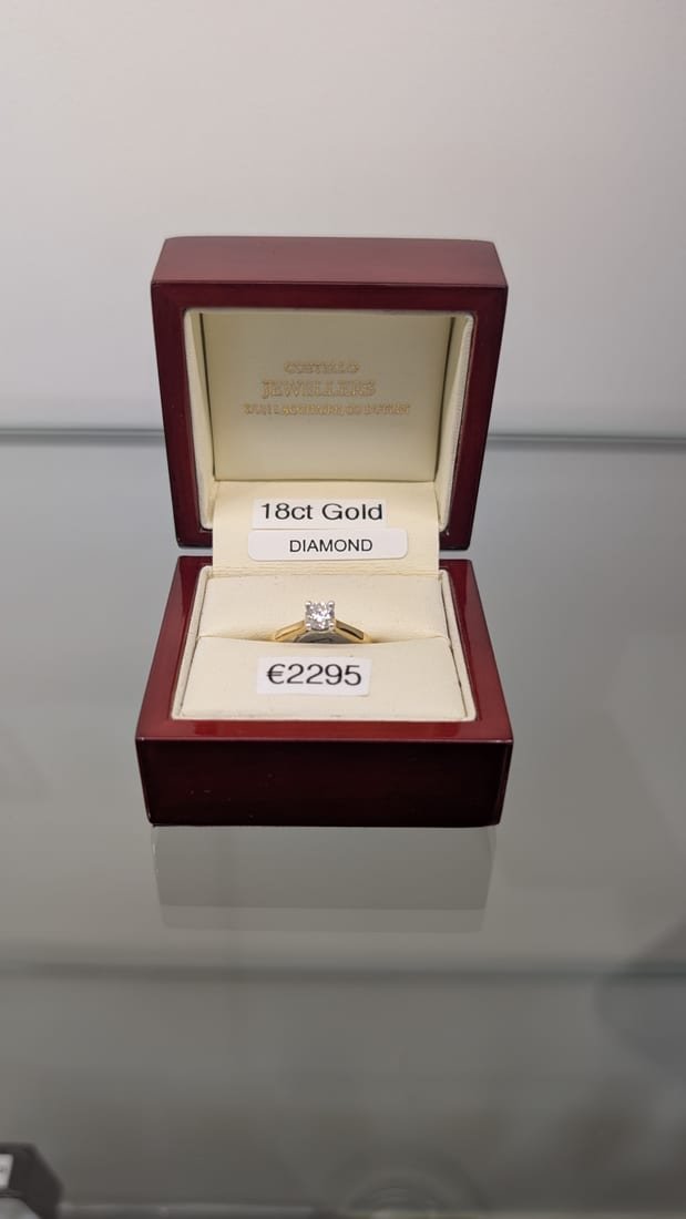 Diamond Solitaire Ring, 18ct Gold, Diamond