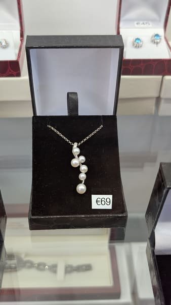Pearl Cluster Pendant, Silver