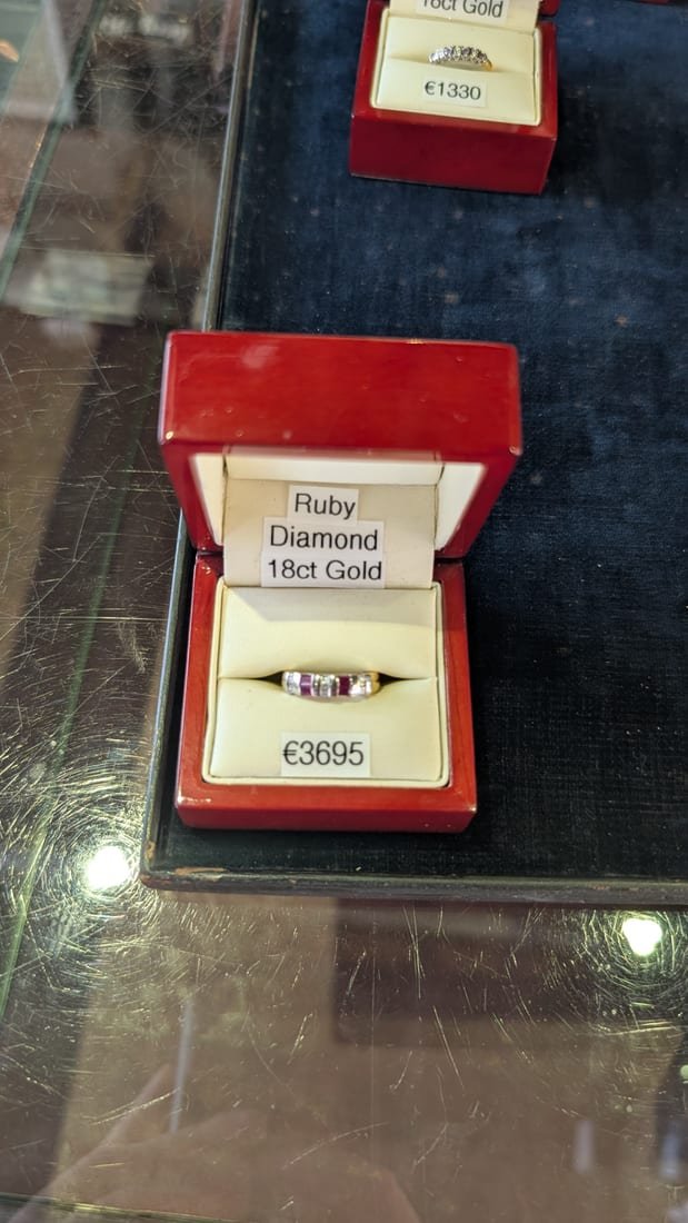 Ruby & Diamond Ring, 18ct Gold, Ruby & Diamond
